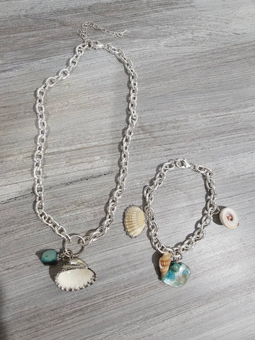 Sea charms bracelet